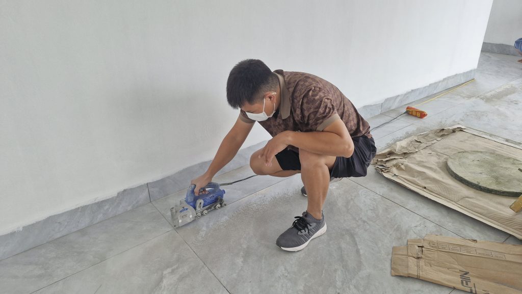 vệ sinh ron gạch epoxy tại đà nẵng